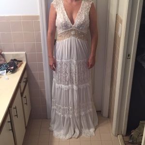 Never worn wedding dress